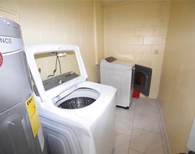5300 Lescot Lane - Photo Thumbnail 12