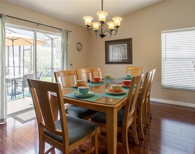 7802 Laurel Oak Lane - Photo Thumbnail 20