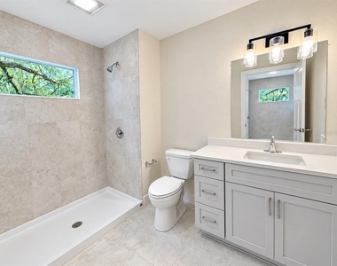 4409 Nw 31st Avenue - Photo Thumbnail 7