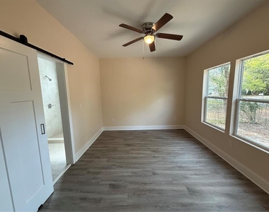 4409 Nw 31st Avenue - Photo Thumbnail 6