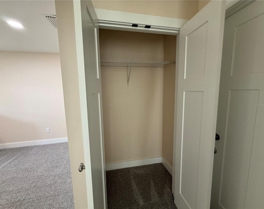 4409 Nw 31st Avenue - Photo Thumbnail 17