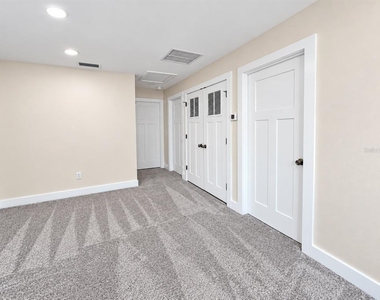 4409 Nw 31st Avenue - Photo Thumbnail 8