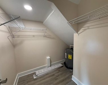 4409 Nw 31st Avenue - Photo Thumbnail 5