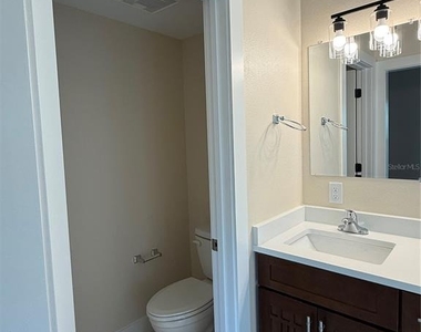 4409 Nw 31st Avenue - Photo Thumbnail 9