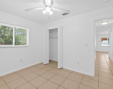 2258 S Daytona Avenue - Photo Thumbnail 12
