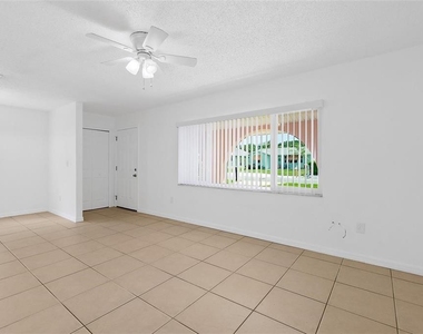 2258 S Daytona Avenue - Photo Thumbnail 6