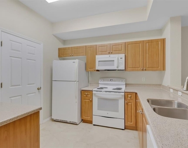 9025 Colby Drive - Photo Thumbnail 3