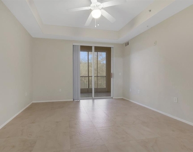 9025 Colby Drive - Photo Thumbnail 14