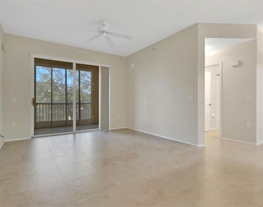 9025 Colby Drive - Photo Thumbnail 6