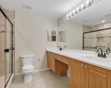 9025 Colby Drive - Photo Thumbnail 11