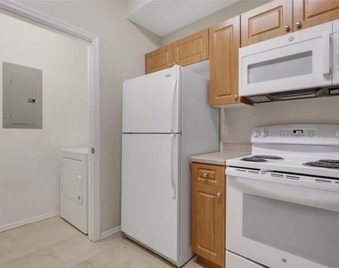 9025 Colby Drive - Photo Thumbnail 2