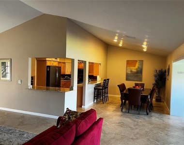 5581 Golf Pointe Drive - Photo Thumbnail 5