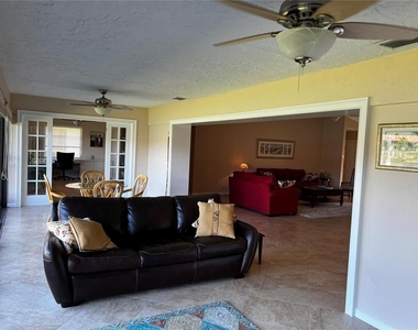 5581 Golf Pointe Drive - Photo Thumbnail 12
