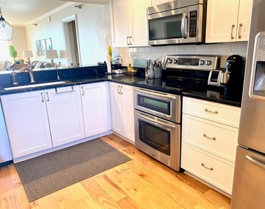 2675 Gulf Of Mexico Drive - Photo Thumbnail 4
