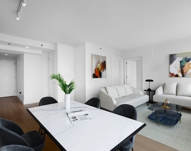 10 City Point - Photo Thumbnail 3