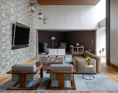 10 City Point - Photo Thumbnail 11