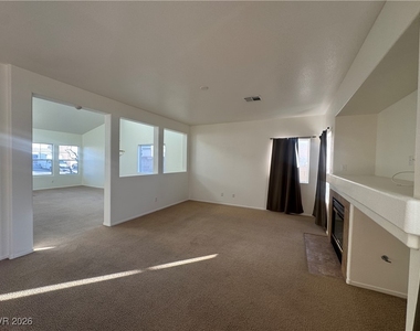 1703 Paradise Reef Avenue - Photo Thumbnail 9