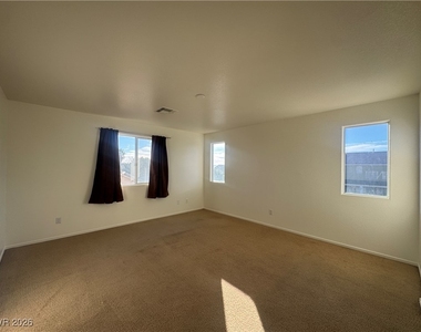 1703 Paradise Reef Avenue - Photo Thumbnail 36