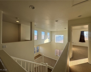 1703 Paradise Reef Avenue - Photo Thumbnail 34