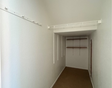1703 Paradise Reef Avenue - Photo Thumbnail 15