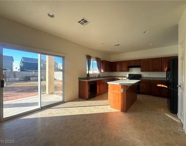 1703 Paradise Reef Avenue - Photo Thumbnail 11