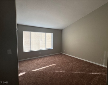 7447 Palermo Avenue - Photo Thumbnail 9