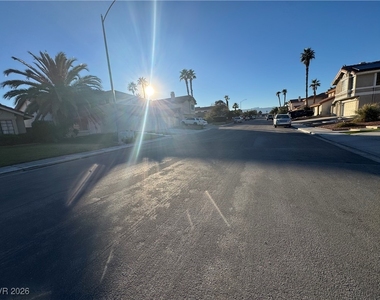 7447 Palermo Avenue - Photo Thumbnail 25
