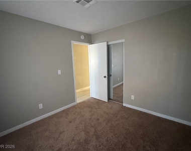 7447 Palermo Avenue - Photo Thumbnail 16