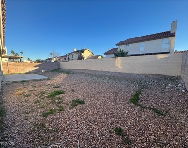 7447 Palermo Avenue - Photo Thumbnail 20