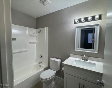 7447 Palermo Avenue - Photo Thumbnail 17