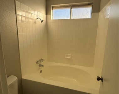 7447 Palermo Avenue - Photo Thumbnail 11