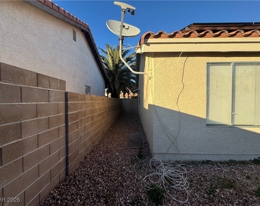 7447 Palermo Avenue - Photo Thumbnail 23