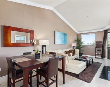 210 E Flamingo Road - Photo Thumbnail 3