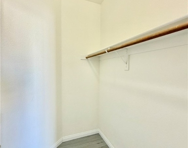 3889 Palm Island Court - Photo Thumbnail 31