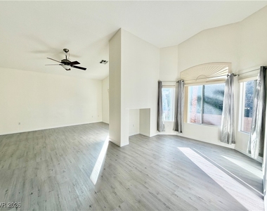 3889 Palm Island Court - Photo Thumbnail 15