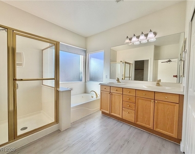 3889 Palm Island Court - Photo Thumbnail 17