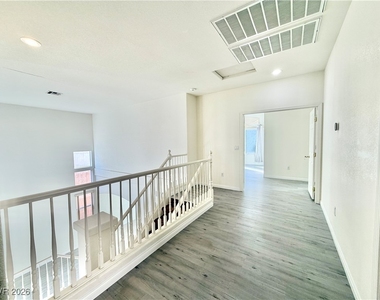 3889 Palm Island Court - Photo Thumbnail 14