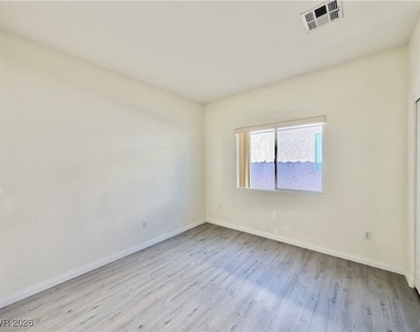 3889 Palm Island Court - Photo Thumbnail 20