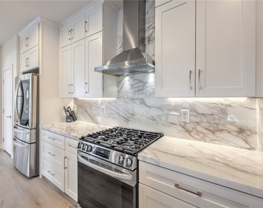 5404 Avent Ferry Street - Photo Thumbnail 9