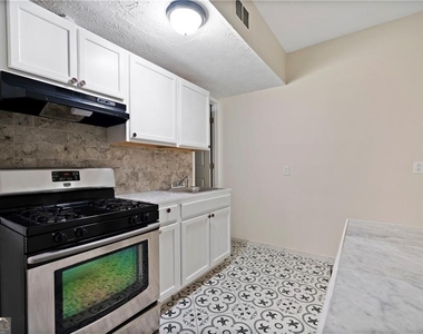 3323 Old Oaks Road - Photo Thumbnail 18