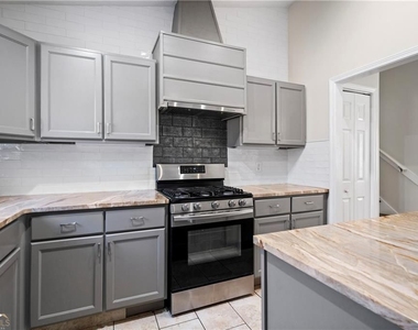 3323 Old Oaks Road - Photo Thumbnail 8