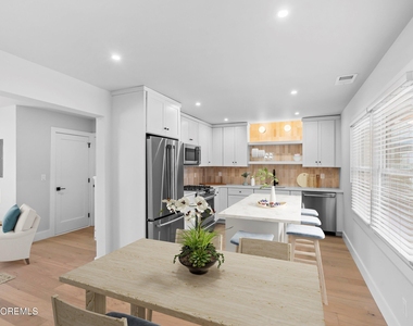 75 Grand Central Avenue - Photo Thumbnail 13