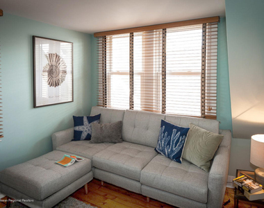 21 Surf Avenue - Photo Thumbnail 19