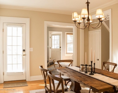 21 Surf Avenue - Photo Thumbnail 5