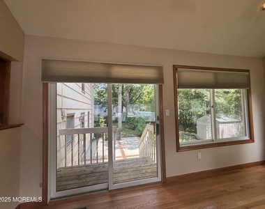 187 Elmwood Road - Photo Thumbnail 9