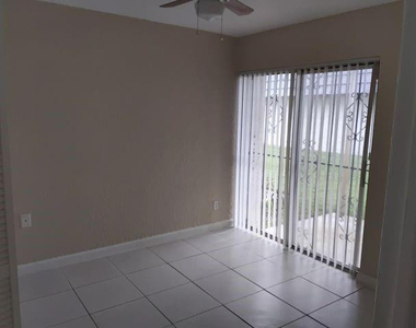 3764 Nw 21st Street - Photo Thumbnail 4
