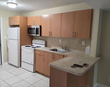 3764 Nw 21st Street - Photo Thumbnail 8