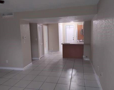 3764 Nw 21st Street - Photo Thumbnail 7