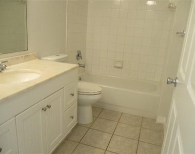 5045 Wiles Road - Photo Thumbnail 15