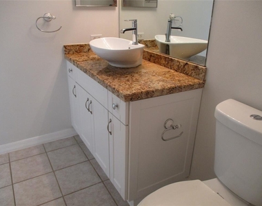 5045 Wiles Road - Photo Thumbnail 11